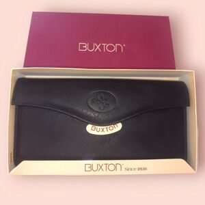 Julia Buxton Heiress Leather Organizer Clutch